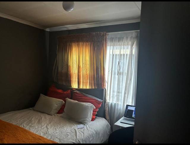 2 BEDROOM PROPERTY TO RENT IN OLIEVENHOUTBOSCH